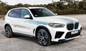 BMW bắt tay Toyota làm ôtô chạy hydro